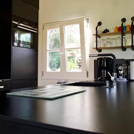 Charmant Chalet Tout Confort En Pleine Nature Avec Piscine Et Tennis ! شاليه Ronvaux