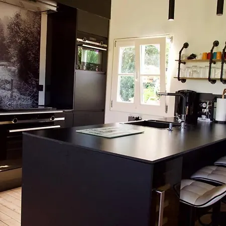 Charmant Chalet Tout Confort En Pleine Nature Avec Piscine Et Tennis !