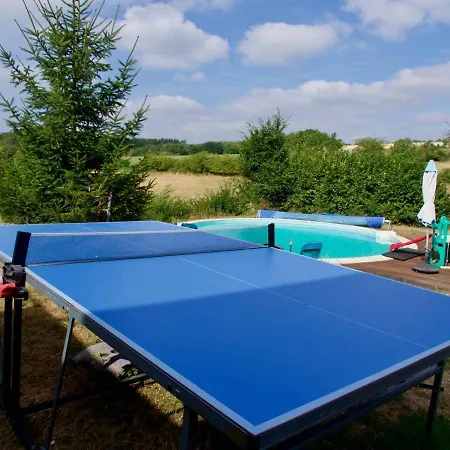 Charmant Chalet Tout Confort En Pleine Nature Avec Piscine Et Tennis ! *