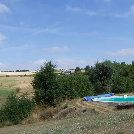 شاليه Charmant Chalet Tout Confort En Pleine Nature Avec Piscine Et Tennis ! *